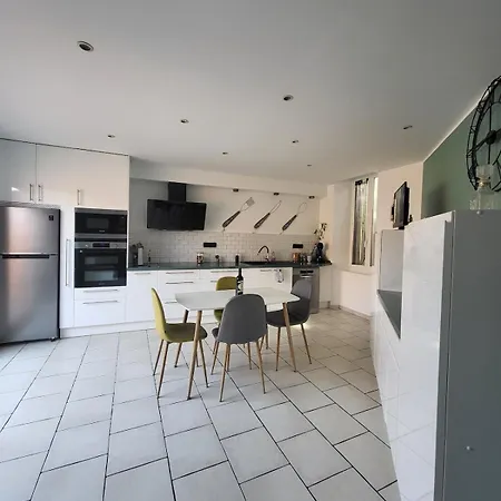 Feriehus Maison De Village